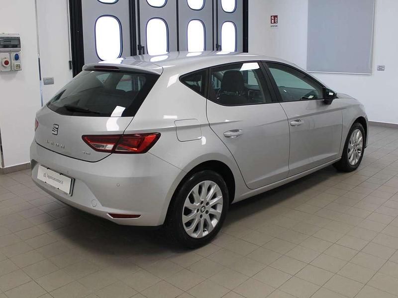 Usata Seat Leon Style 110 CV (80 kW) 2016 Argento Berlina