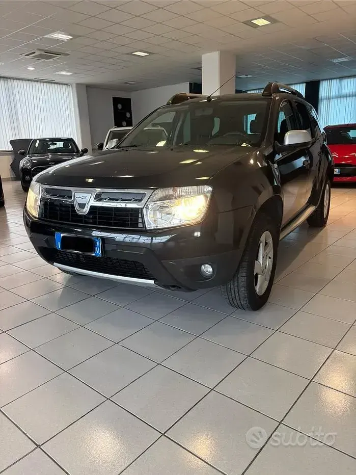 Usata Dacia Duster Lauréate 105 CV (77 kW) 2011 Station wagon