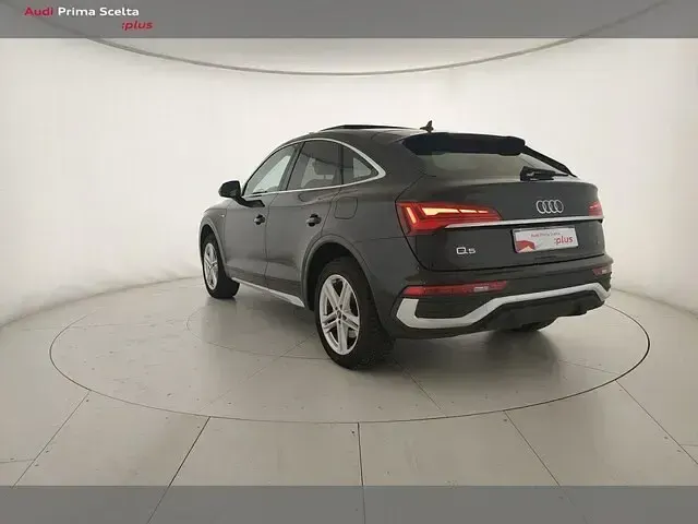 Usata Audi Q5 Sportback S-Line 299 CV (219 kW) 2022 Nero mythos metallizzato SUV