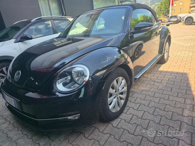 Usata VW Beetle Cabriolet 105 CV (77 kW) 2014 Nero Cabrio