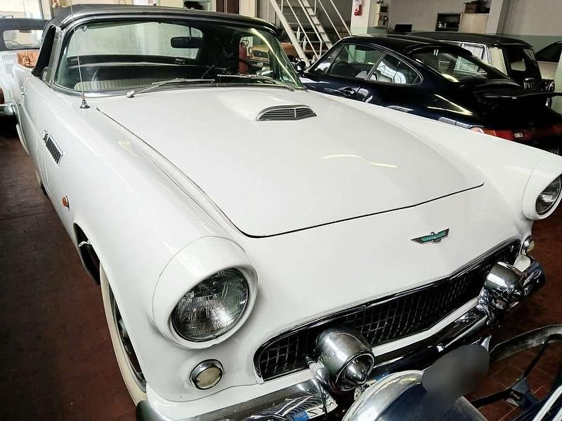 Begagnad Ford Thunderbird 224 HK (164 kW) 1956 Vit Cab