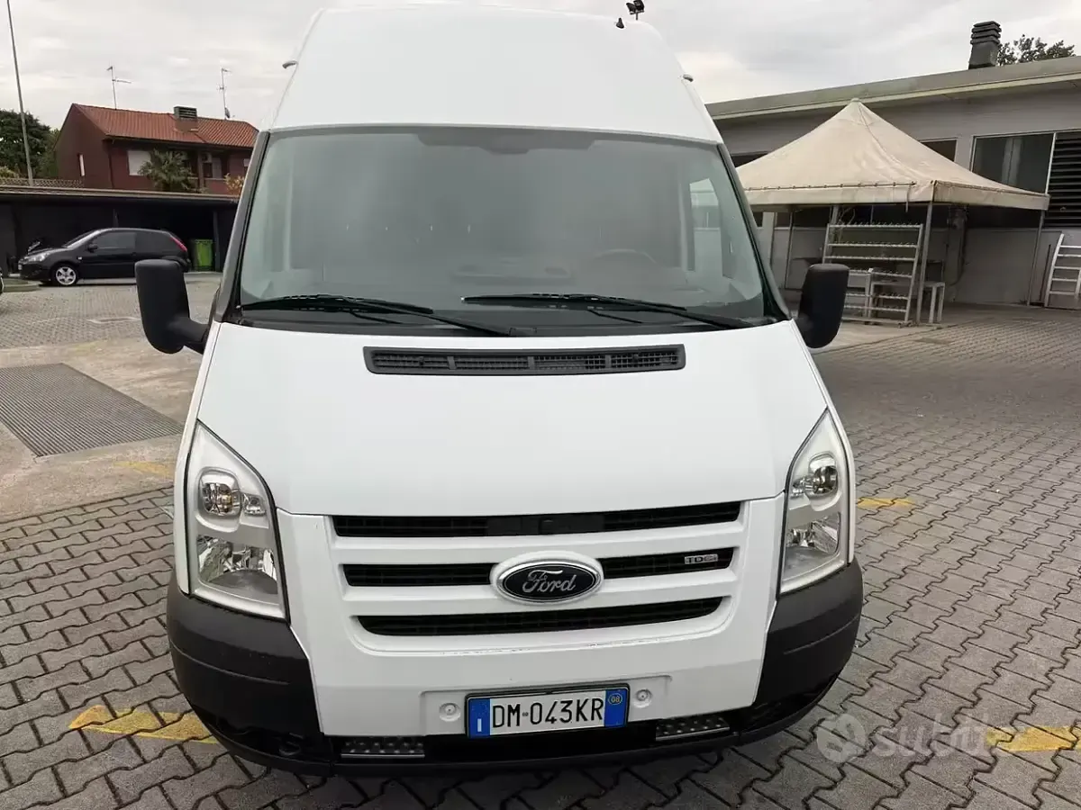 Usata Ford Transit 2008 Bianco Berlina