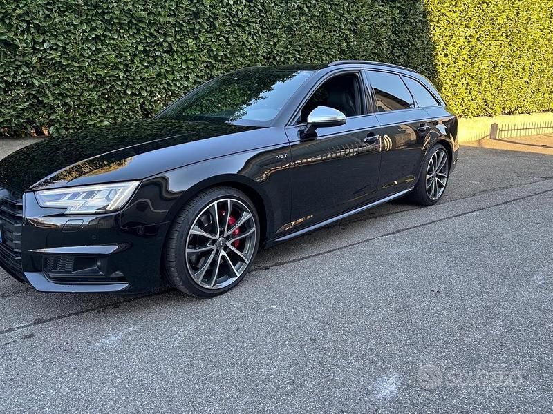 Usata Audi A4 353 CV (259 kW) 2018 Nero Station wagon