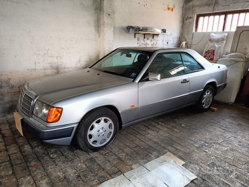 Usata Mercedes 200 1993 Grigio Coupé