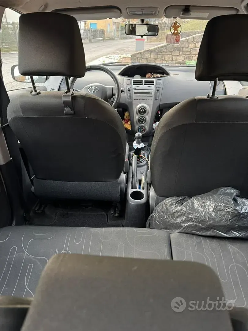 Usata Toyota Yaris 69 CV (50 kW) 2009 Utilitaria