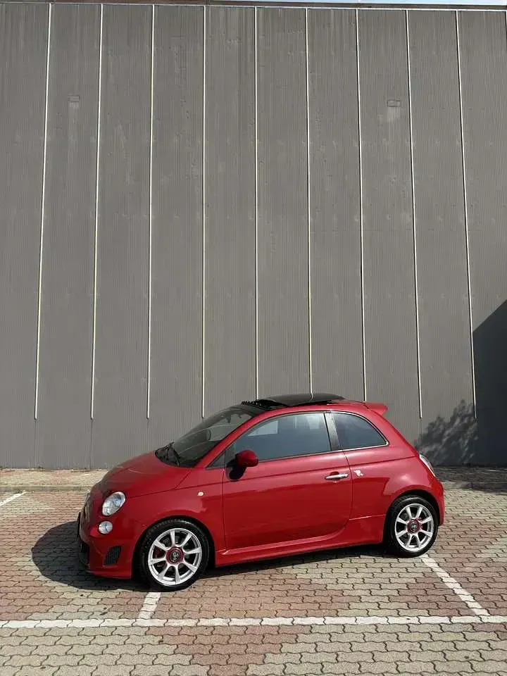Usata Abarth 500 135 CV (99 kW) 2010 Rosso Utilitaria