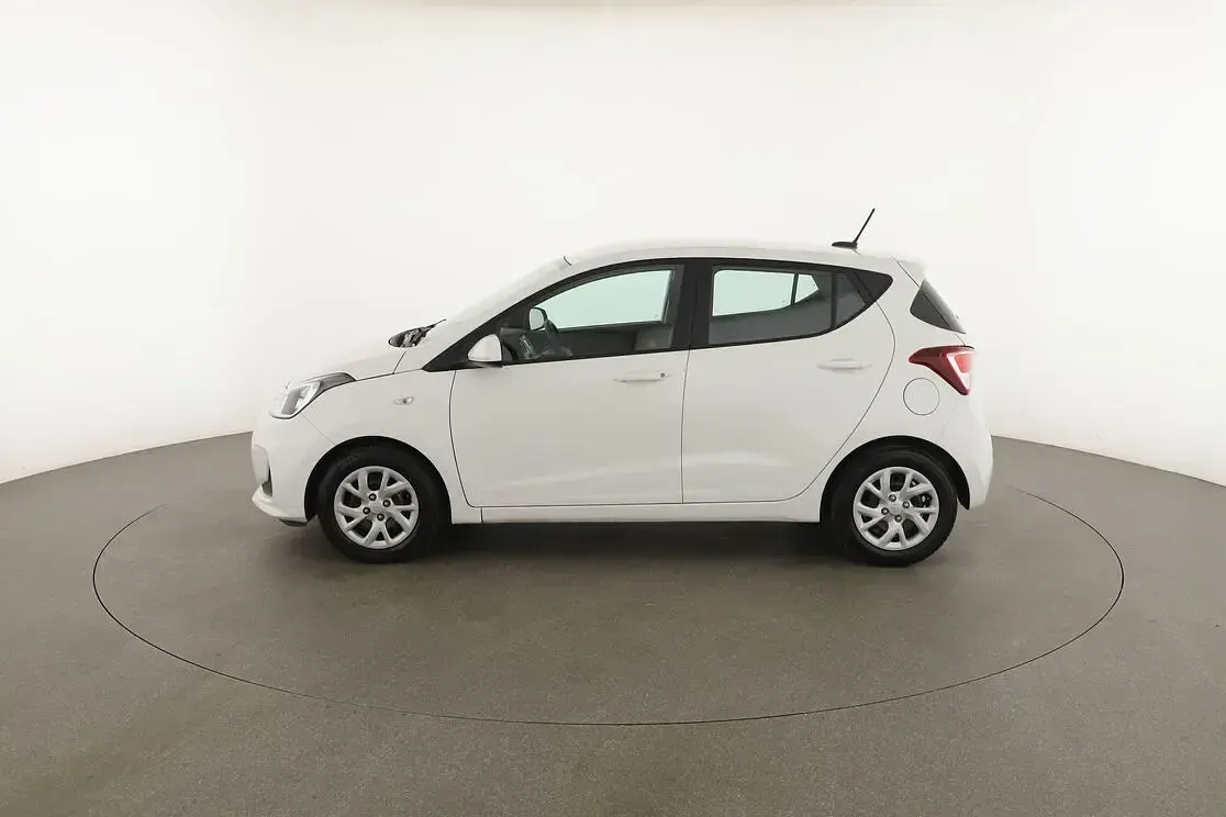 Usata Hyundai i10 Advanced 67 CV (49 kW) 2019 Bianco Utilitaria