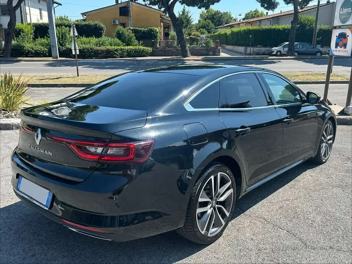 Usata Renault Talisman Intens 160 CV (117 kW) 2017 Nero Berlina