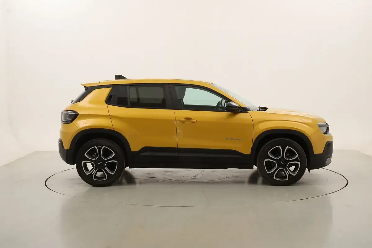 Usata Jeep Avenger Summit 101 CV (74 kW) 2025 SUV