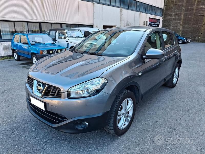 Usata Nissan Qashqai Tekna 110 CV (80 kW) 2013 Grigio SUV