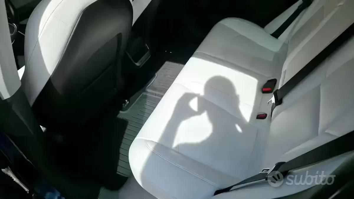 Usata Tesla Model 3 Long Range AWD 152 kW (208 CV) 2019 Bluazzurro Berlina