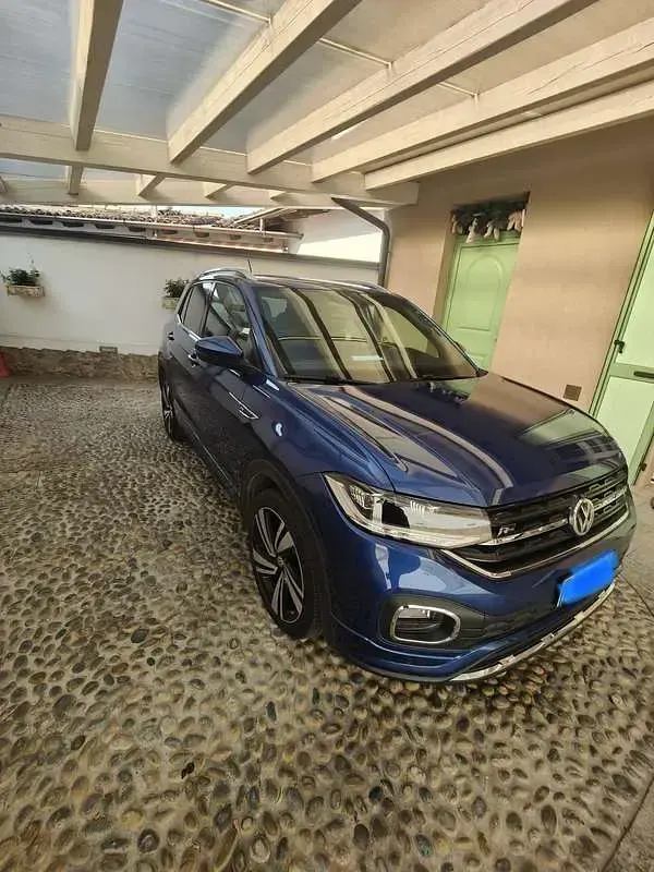 Usata VW T-Cross R-line 116 CV (85 kW) 2019 Blu/azzurro SUV