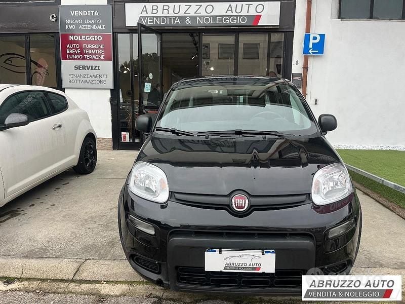 Usata Fiat Panda S 71 CV (52 kW) 2024 Nero Utilitaria