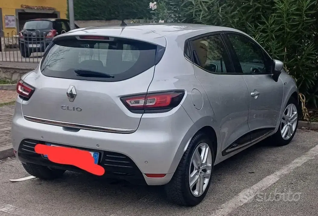 Usata Renault Clio IV Zen 75 CV (55 kW) 2019 Grigio Berlina