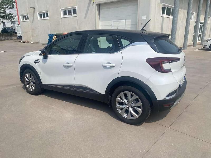 Käytetty Renault Captur Zen 116 HP (85 kW) 2020 Valkoinen Katumaasturi