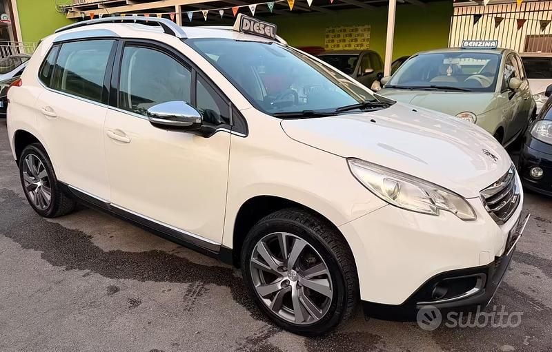 Usata Peugeot 2008 Allure 92 CV (67 kW) 2013 Bianco SUV
