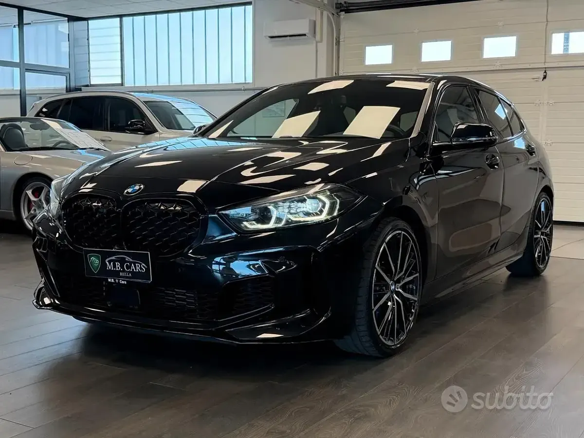 Usata BMW M135 320 CV (235 kW) 2021 Nero Utilitaria