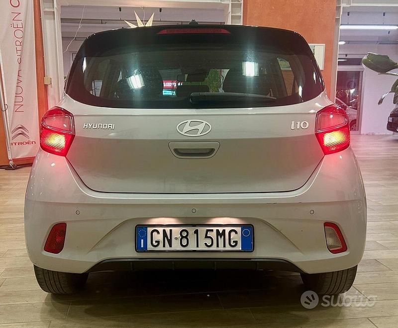 Brugt Hyundai i10 Prime 67 HK (49 kW) 2023 Grå Hatchback