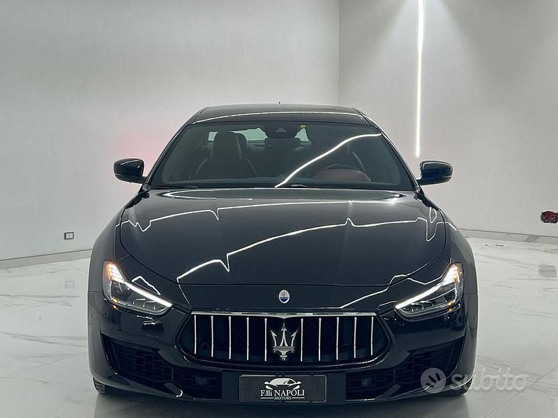 Usata Maserati Ghibli 274 CV (201 kW) 2019 Nero Berlina