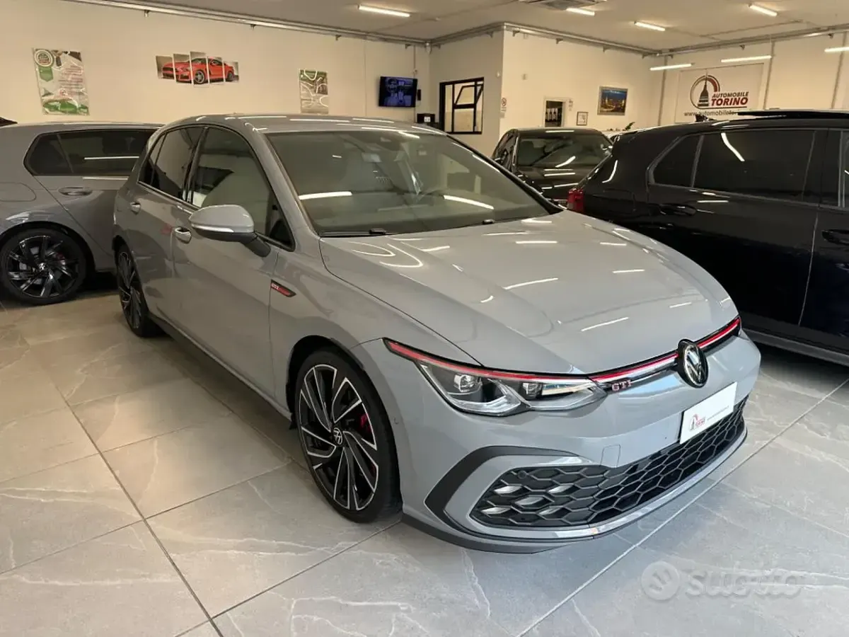 Usata VW Golf VIII GTI 245 CV (180 kW) 2023 Grigio Berlina