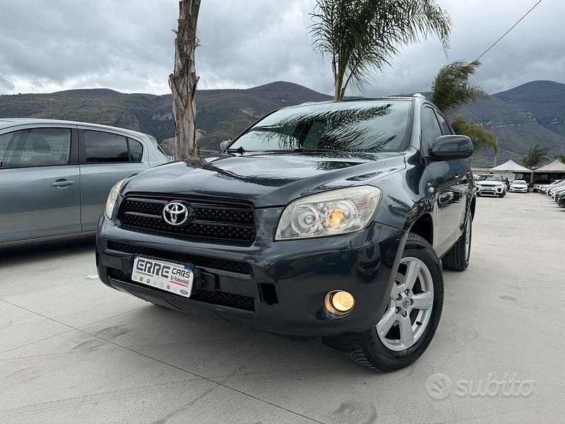 Usata Toyota RAV4 136 CV (100 kW) 2008 Nero SUV