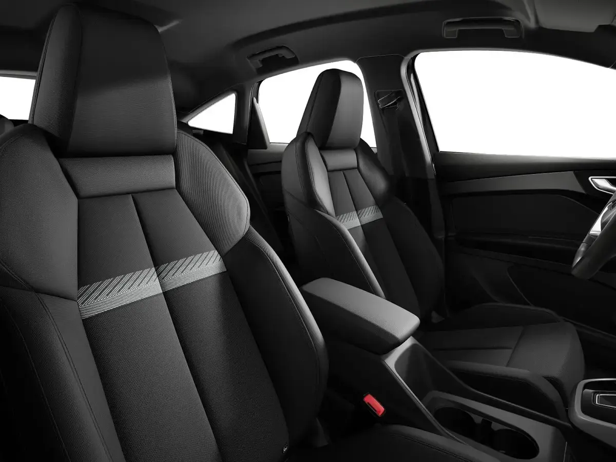 Nuova Audi Q4 Sportback e-tron S-Line 210 kW (286 CV) 2026 Nero mito metallizzato SUV