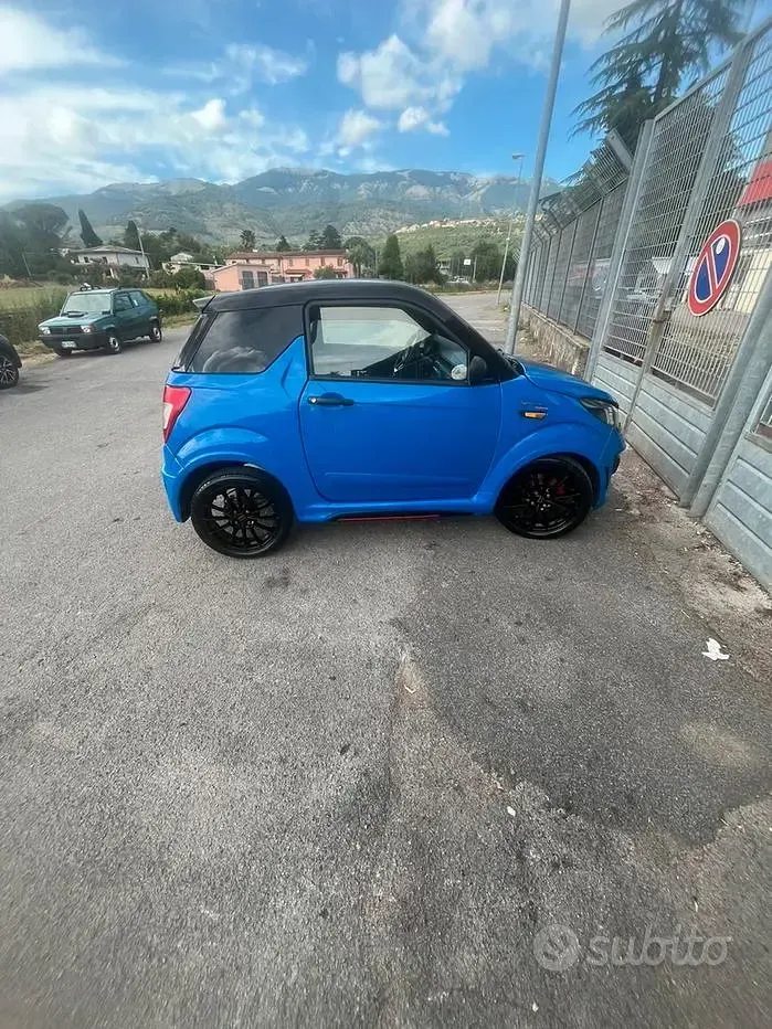 Usata Ligier JS50 2022 Bluazzurro Utilitaria