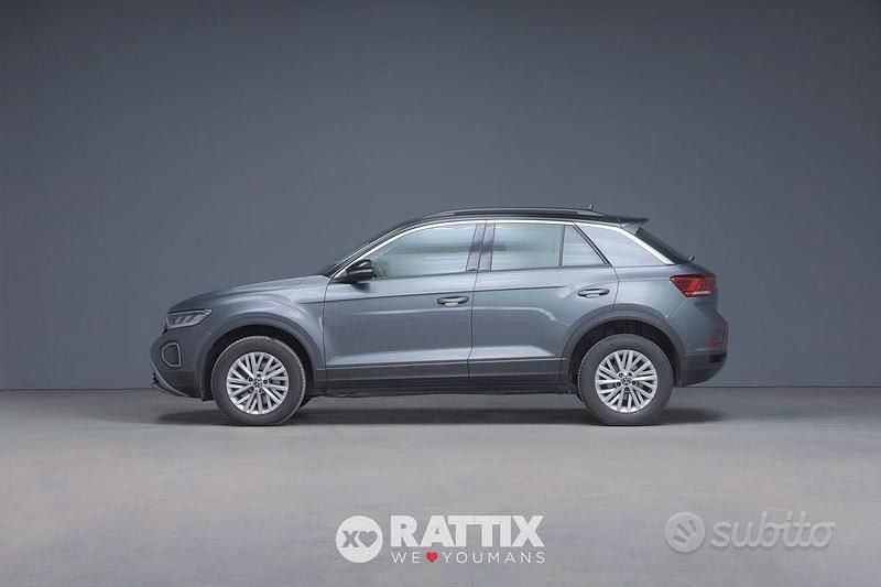 Usata VW T-Roc Life 150 CV (110 kW) 2025 Indium grey SUV