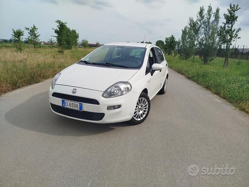 Usata Fiat Punto 65 CV (47 kW) 2012 Bianco Utilitaria