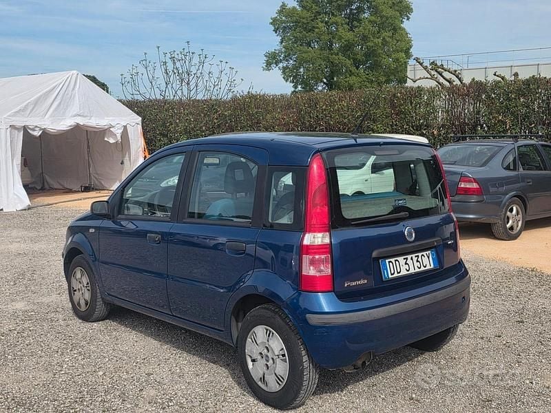 Usata Fiat Panda Dynamic 69 CV (50 kW) 2006 Blu Utilitaria