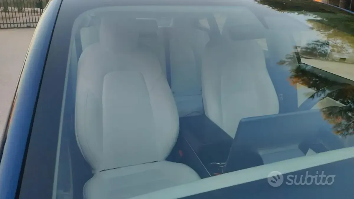 Usata Tesla Model 3 Performance 155 kW (211 CV) 2019 Bluazzurro Berlina