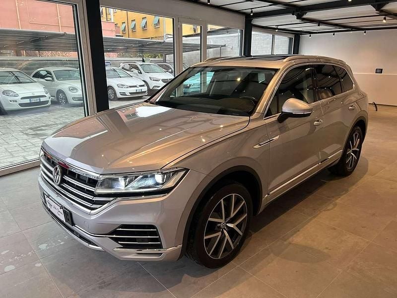 Usata VW Touareg Advance 286 CV (210 kW) 2019 Argento SUV