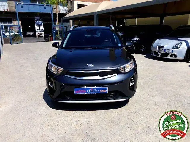 Usata Kia Stonic Style 110 CV (80 kW) 2018 Grigio SUV