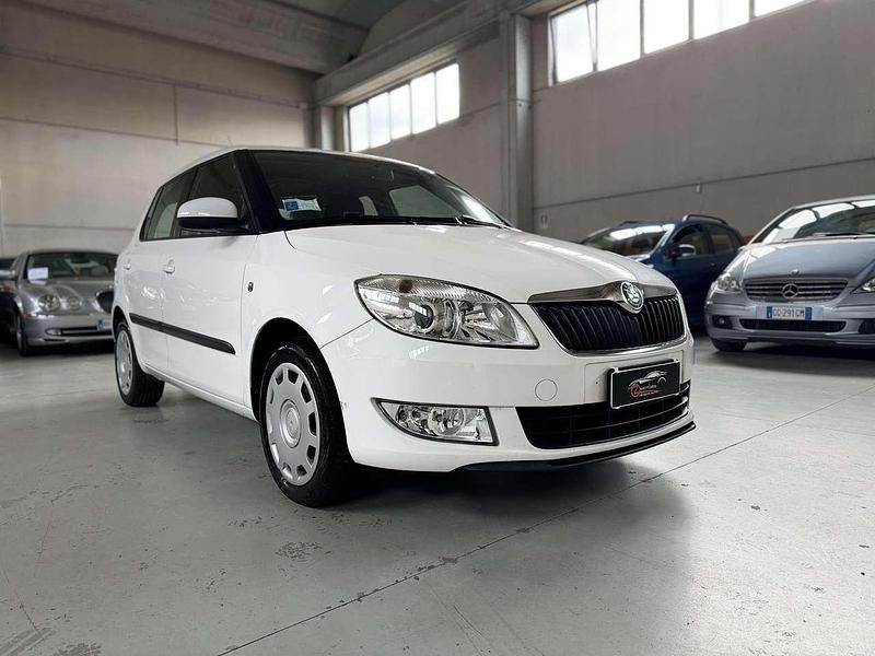 Usata Skoda Fabia Ambition 69 CV (50 kW) 2010 Bianco Berlina