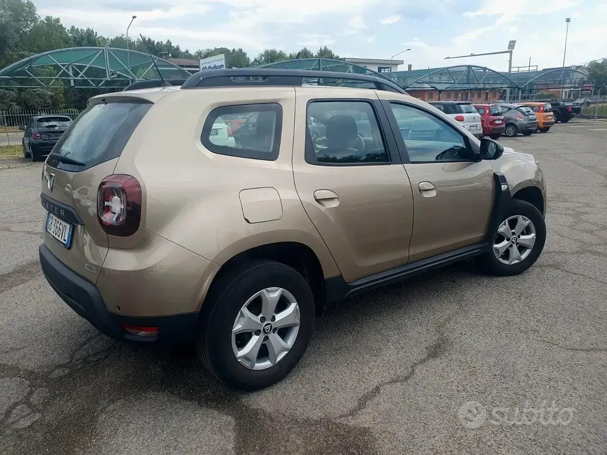 Usata Dacia Duster Anniversary 101 CV (74 kW) 2020 Giallo SUV