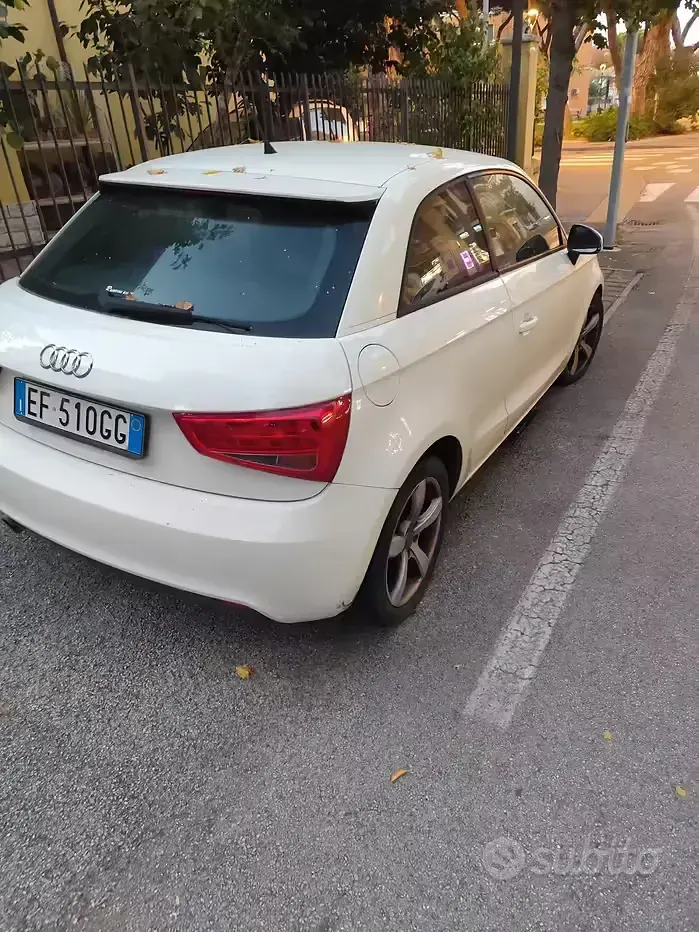 Usata Audi A1 105 CV (77 kW) 2010 Bianco Utilitaria