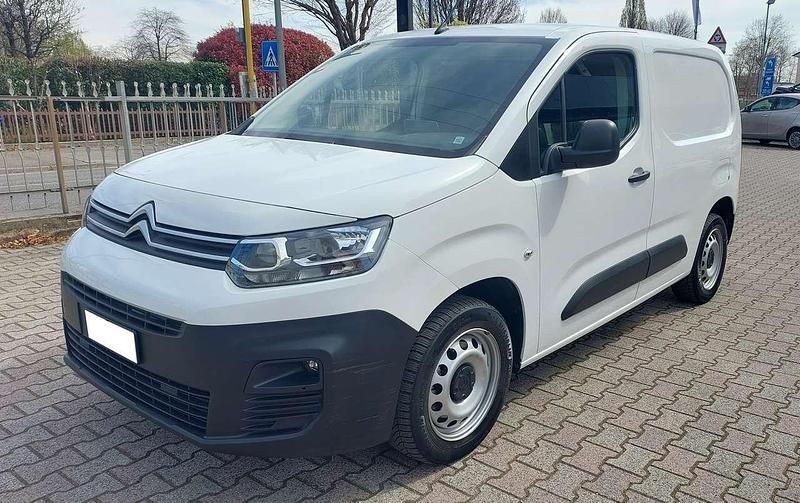 Usata Citroën Berlingo 131 CV (96 kW) 2021 Bianco Monovolume