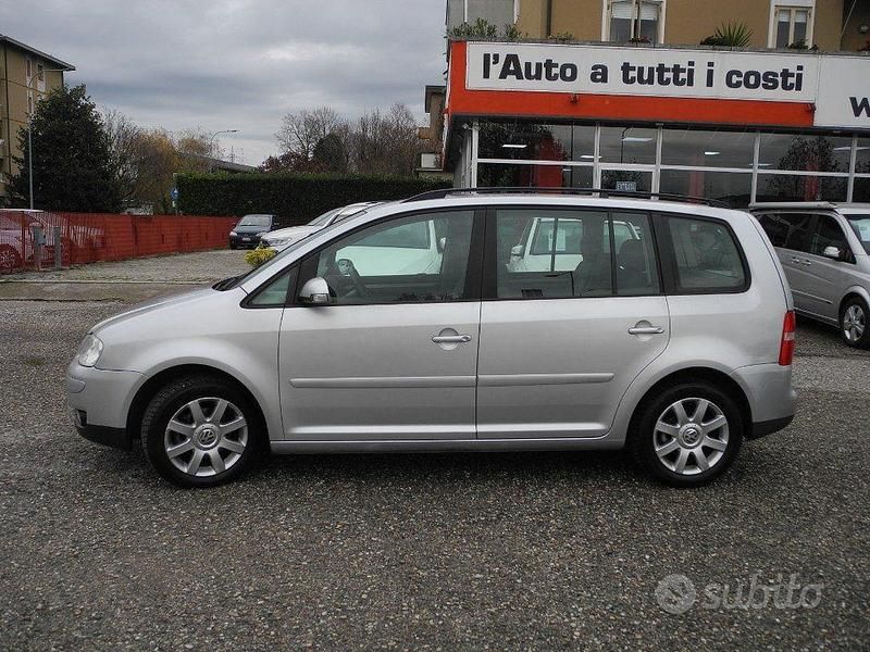 Usata VW Touran 105 CV (77 kW) 2004 Grigio Monovolume