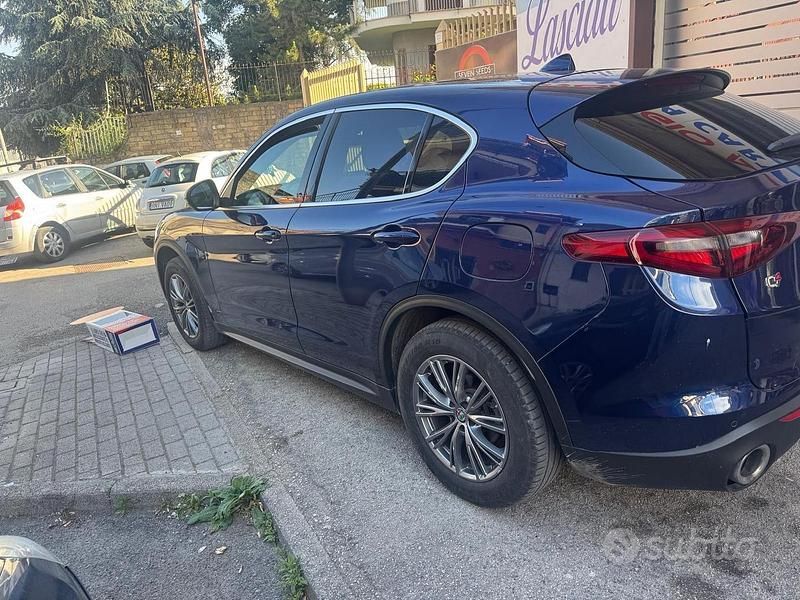 Usata Alfa Romeo Stelvio Executive 190 CV (139 kW) 2020 Blu SUV