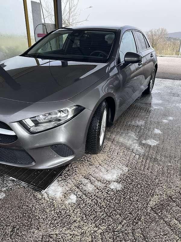 Usata Mercedes A180 Business 116 CV (85 kW) 2019 Berlina