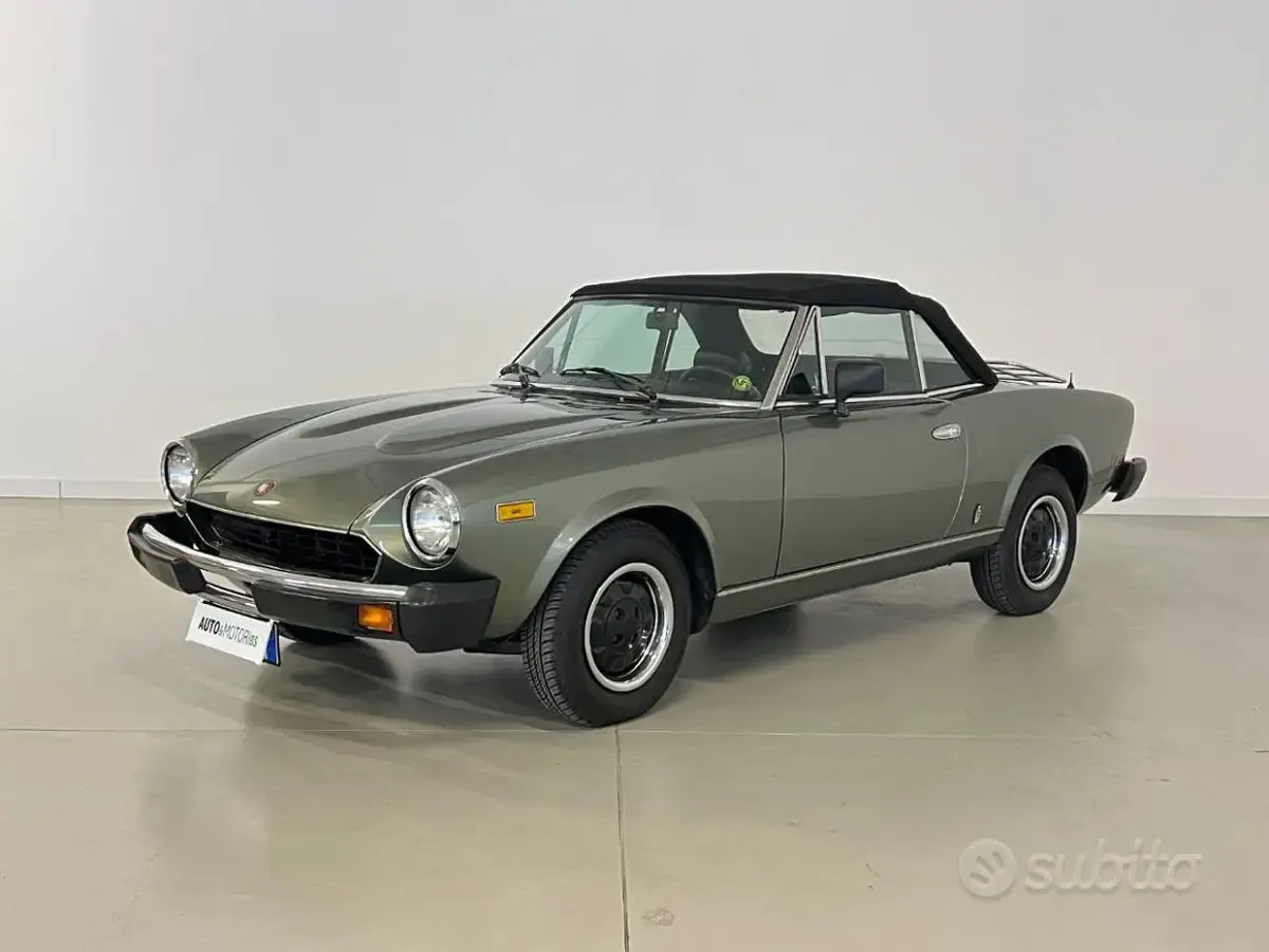 Usata Fiat 124 Spider Sport 83 CV (61 kW) 1980 Cabrio