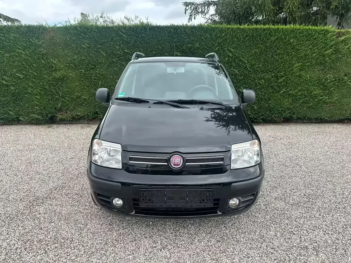 Usata Fiat Panda Dynamic 69 CV (50 kW) 2011 Nero Utilitaria