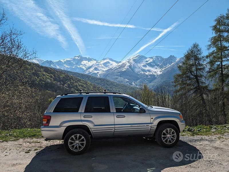 Grigio Usata 2004 Jeep Grand Cherokee SUV | 8500 € (Molto cara) - Immagine 1/4