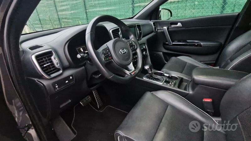 Usata Kia Sportage 185 CV (136 kW) 2017 Grigio SUV