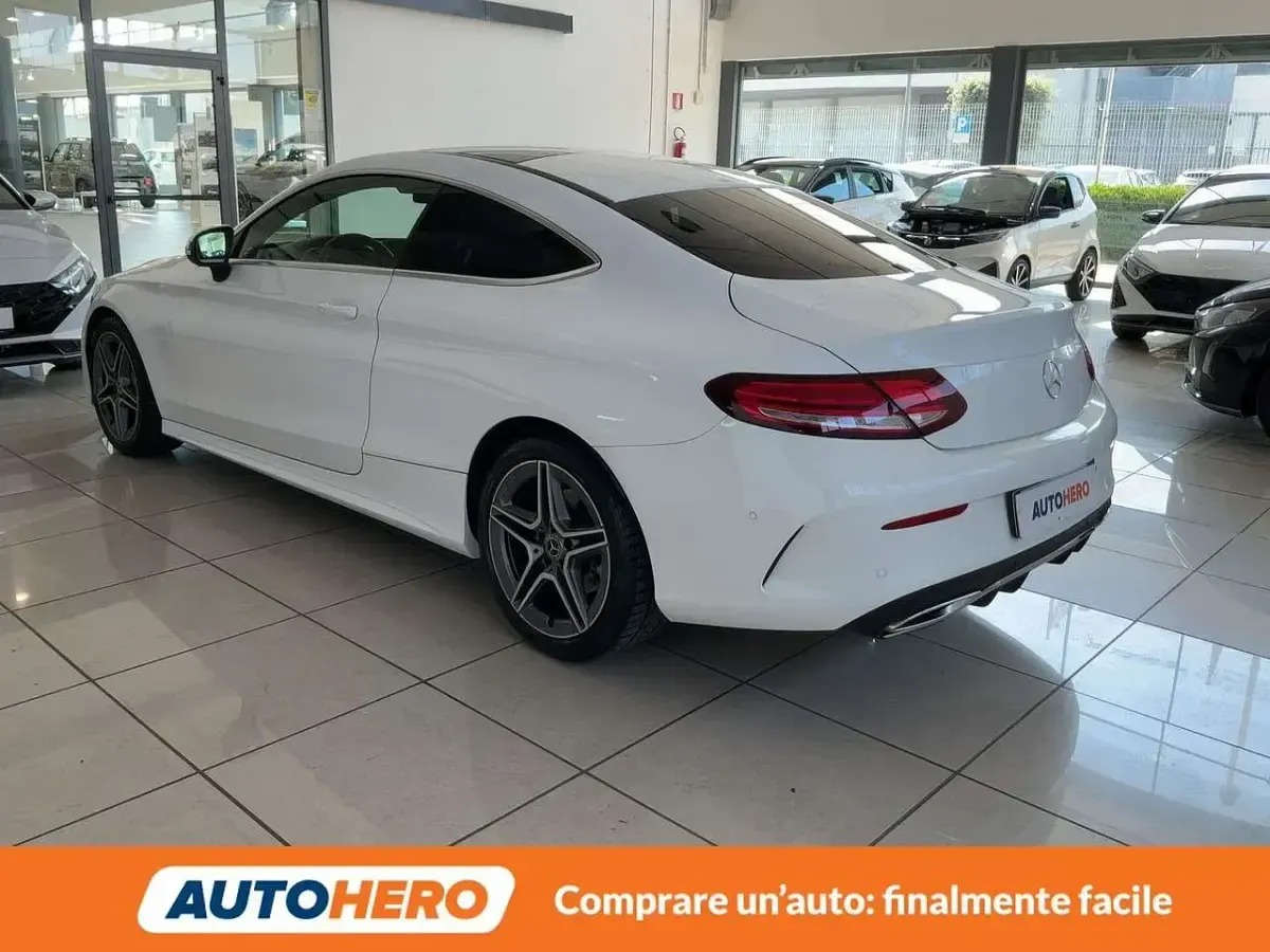 Usata Mercedes C220 Premium 194 CV (142 kW) 2018 Bianco Coupé