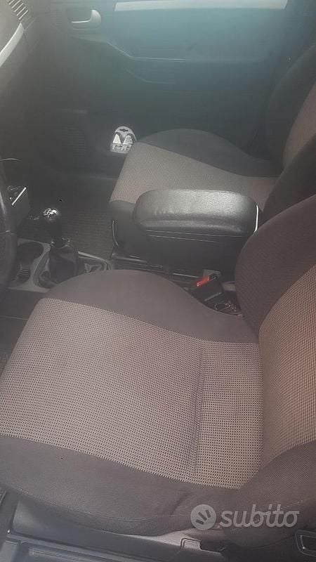 Usata Opel Meriva 2004 Blu Monovolume