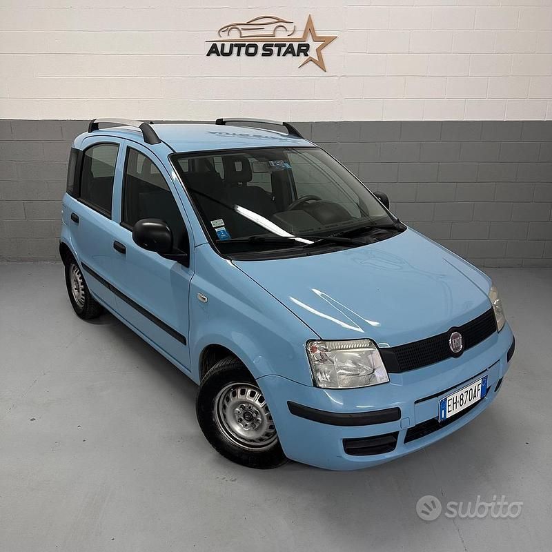 Usata Fiat Panda Emotion 69 CV (50 kW) 2011 Blu Utilitaria