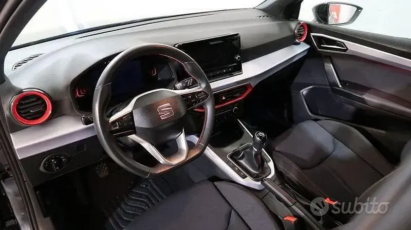 Usata Seat Arona FR 95 CV (69 kW) 2025 Grigio scuro SUV