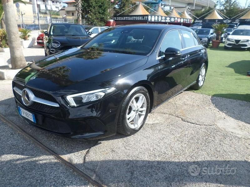 Usata Mercedes A160 Business 109 CV (80 kW) 2019 Nero Berlina