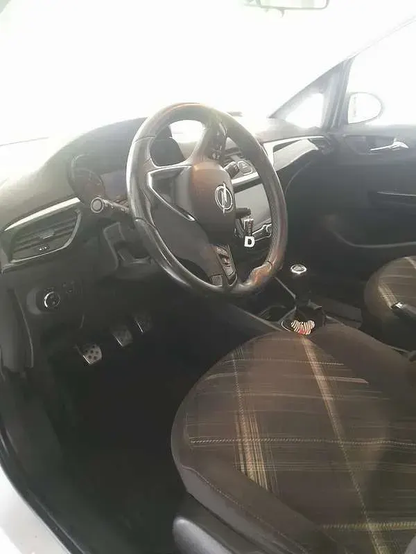Usata Opel Corsa 75 CV (55 kW) 2017 Utilitaria